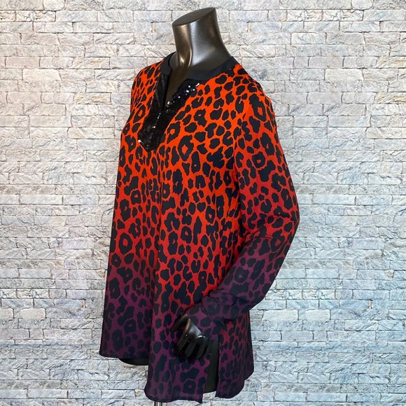 Susan Graver Animal Print Blouse Women's Size 6 Long Sleeve Embellished V Neck - Picture 3 of 7